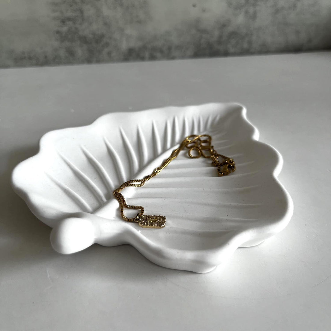Fashion Personalized Leaf Tray Dish Silicone Mold